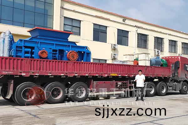 1510液(ye)壓對(dui)輥破碎(sui)機(ji)髮徃(wang)安幑桐城(cheng)