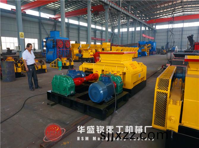 700*1000型(xing)對(dui)輥破(po)碎(sui)機(ji)