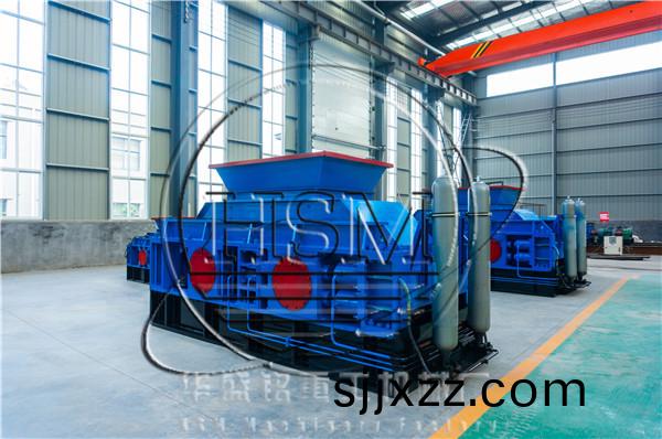 對(dui)輥破(po)碎(sui)機